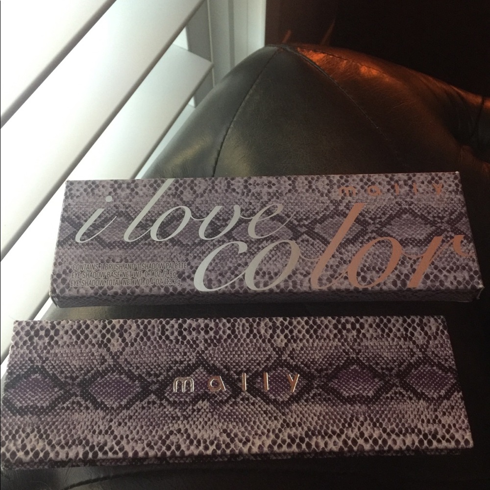 I love color palette by mally